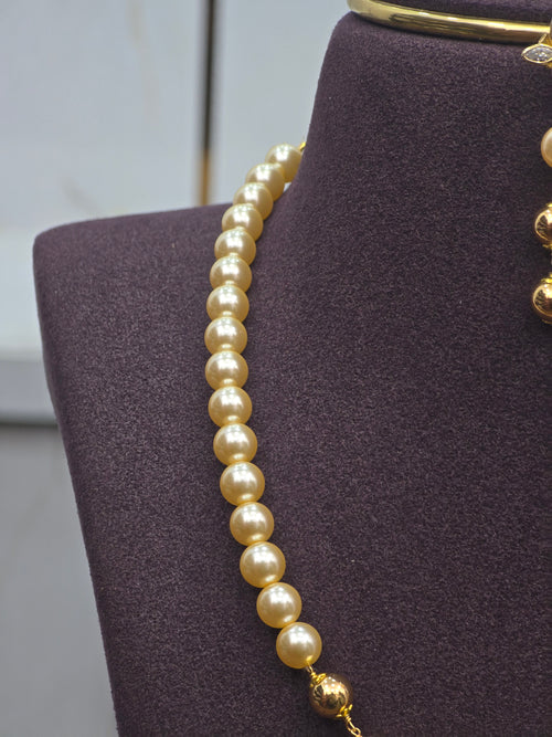 Swarovski pearls necklace